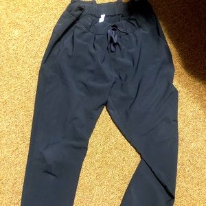 Lululemon On the fly pants (black)
